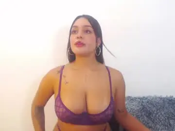 Chaturbate Watch Live Sex Cams of renatabrownn28