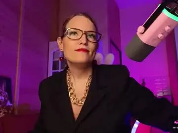 Chaturbate Live Sex of findom_lady_shine