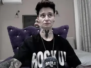 Chaturbate Adult Webcam of kennyvibe