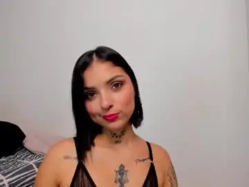 Chaturbate Live Sex Cam of hannah_miltonn