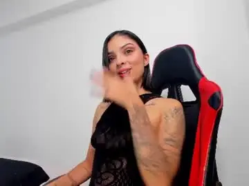 Chaturbate Live Sex Cam of hannah_miltonn