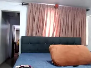 Chaturbate Live Sex Cam of tatianagiraldo12