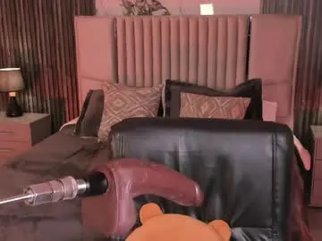 Chaturbate Free Porn Cam of lillyortiz_