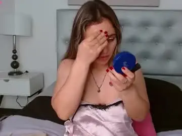 Chaturbate Sex Chat of kiaraa88