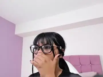 Chaturbate Adult Video Chat of hinaa_xxx