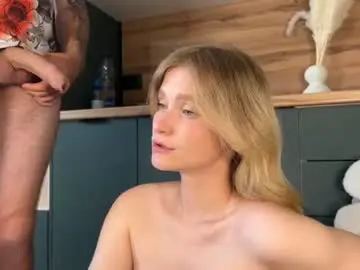 Chaturbate Sex Chat of adele_nick2202