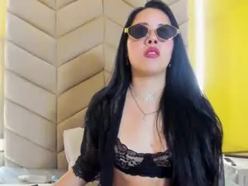 Chaturbate Live Sex Cam of elavictoria