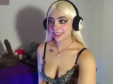 Chaturbate Sex Chat of maddiie_and_clyde