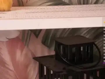 Chaturbate Best live sex cam show of zara_shine