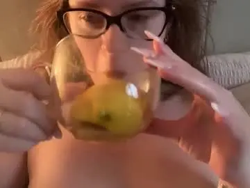 Chaturbate Adult Video Chat of red_head_rosie_69
