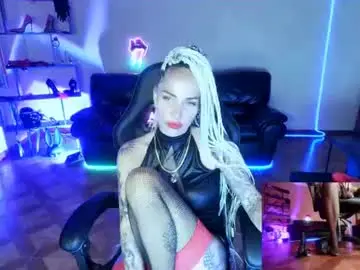 Chaturbate Best Webcam of monicamaxwell2