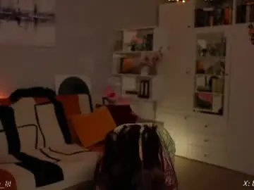 Chaturbate Sex Chat of _blackbee_