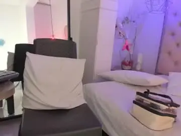 Chaturbate Sex Cam of denisse_logan