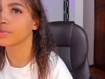 Chaturbate Free Live Porn of moonrose_1