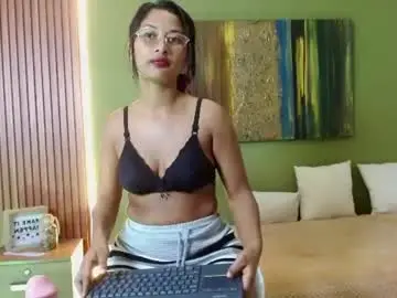 Chaturbate Free Live Porn of zaara_black
