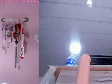 Chaturbate Adult Webcams of emily_foxxxi