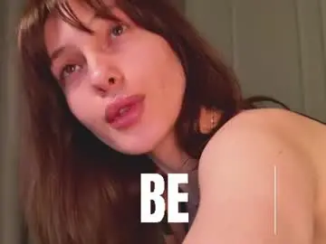 Chaturbate Live Sex Cam of mili_joy