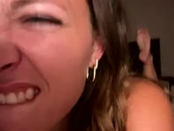 Chaturbate Live Sex of karinabambina00