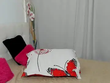 Chaturbate Best live sex cam show of saradusk