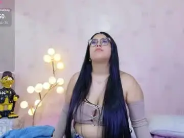 Chaturbate Live Sex Cam of curvybuffgirl