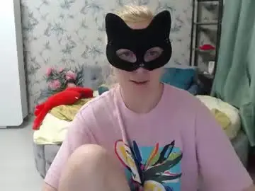Chaturbate Sex Cam of emily_york18