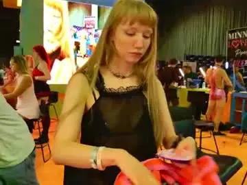 Chaturbate Live Sex Cam of eve003300