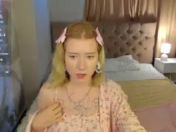 Chaturbate Nude Webcam of elira_vane