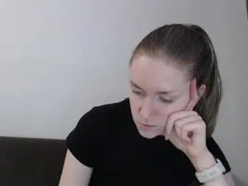 Chaturbate Watch Live Sex Cams of lily_love_x