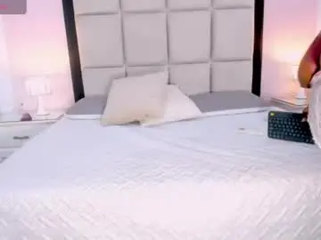 Chaturbate Sex Chat of treisyvixen