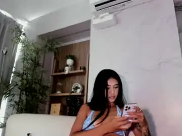 Chaturbate Live Sex Cam of antonella_rossi24