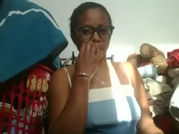 Chaturbate Live Sex of aicha_boobs