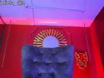 Chaturbate Live Porn of julieta_russell
