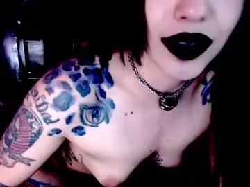 Chaturbate Free Live Porn of emearld_black