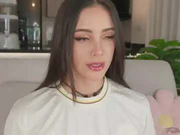 Chaturbate Free Live Porn of daphne_cooper1