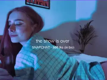 Chaturbate Nude Webcam of yvie_