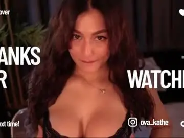 Chaturbate Live Sex Cam of i_am_lucy1