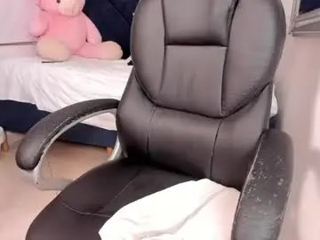 Chaturbate Live Sex Cam of luna_kaye_