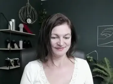 Chaturbate Adult Video Chat of vivian_dream