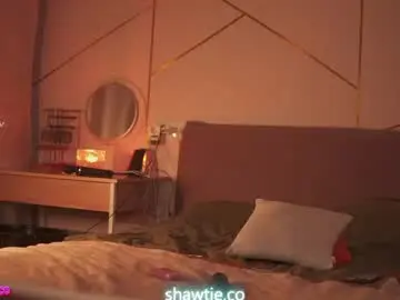 Chaturbate Live Sex Cam of angels_kiss