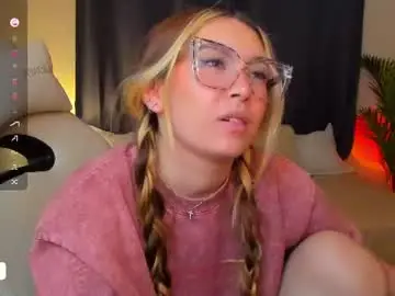 Chaturbate Live Sex of dakottaa__