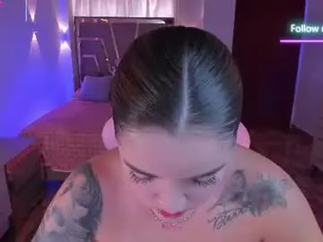 Chaturbate Live Sex Cam of lunna_roosee