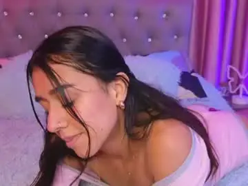 Chaturbate Watch Live Sex Cams of emiiscoot_1