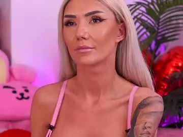 Chaturbate Adult Video Chat of therealfallingangel