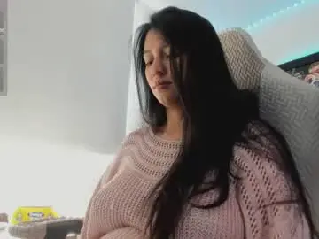 Chaturbate Live Sex Cam of andrea_bonnie
