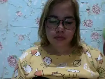 Chaturbate Nude Webcam of small_boobs59