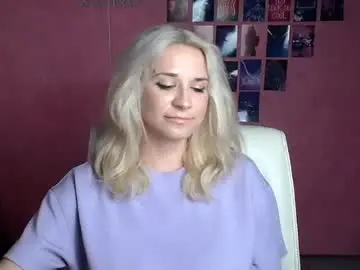 Chaturbate Live Sex Cam of moonsusanna