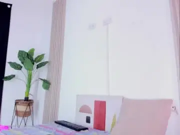 Chaturbate Free Porn Cam of shara_85