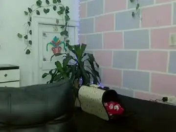Chaturbate Live Sex Cam of aine_ileana