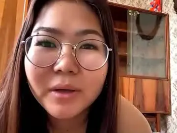 Chaturbate Live Sex of eliatrimmell