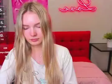 Chaturbate Free Porn Cam of evelineamore